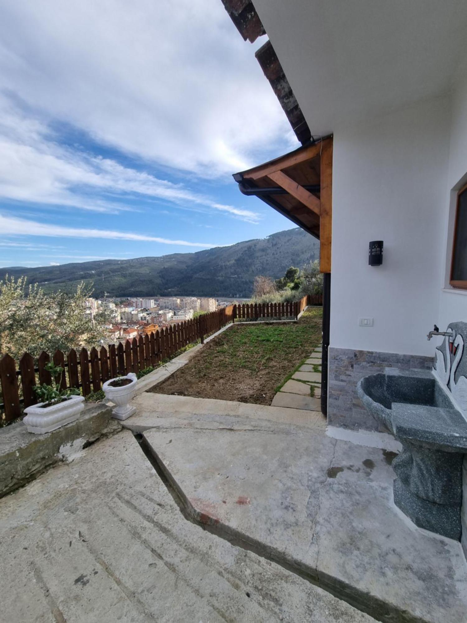 Guest House Mario Berat Exteriér fotografie