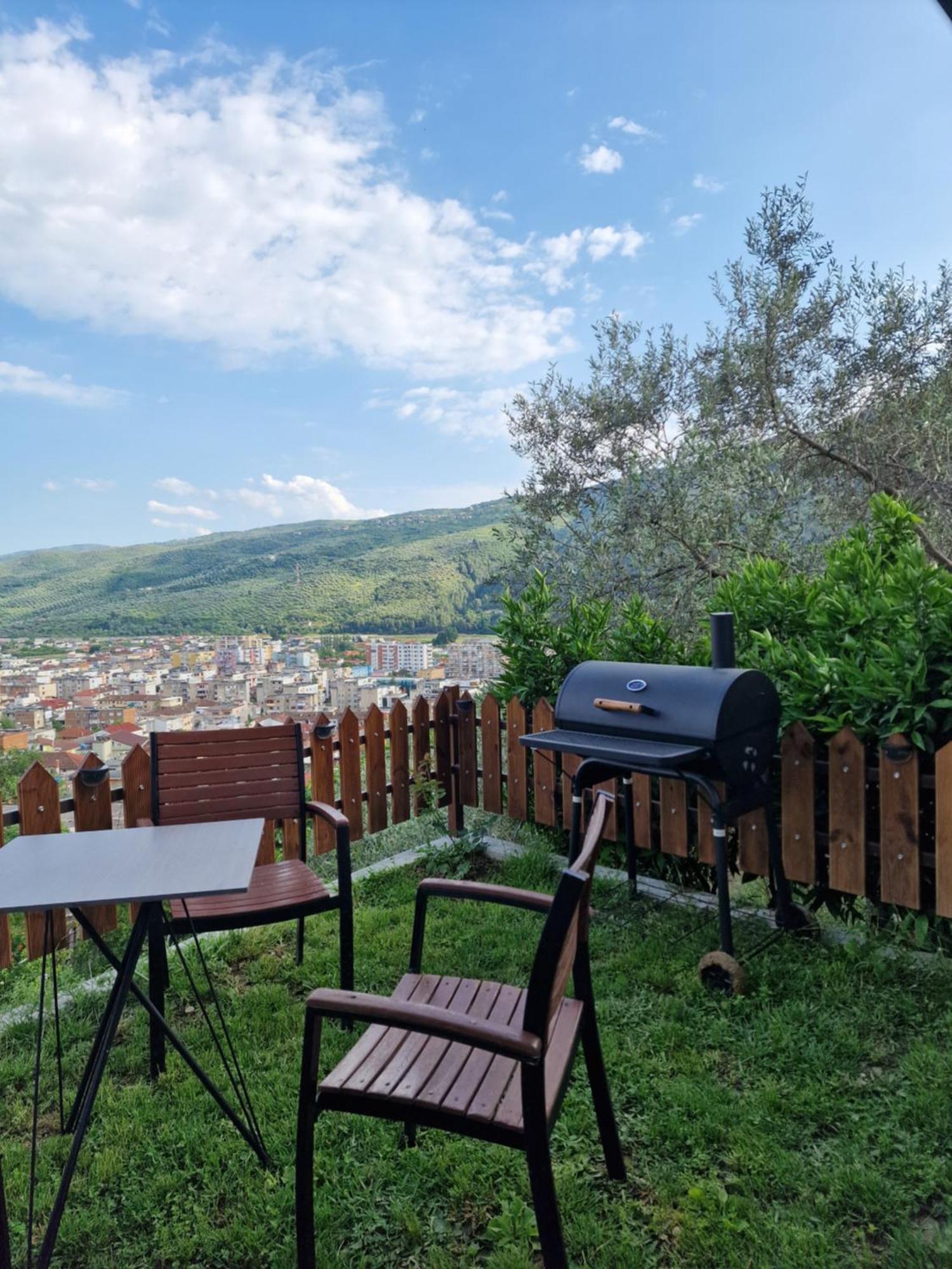Guest House Mario Berat Exteriér fotografie